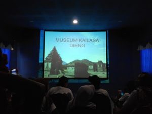 ruang-pemutaran-film-museum-kailasa