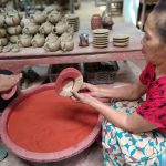 Pewarnaan keramik klampok banjarnegara